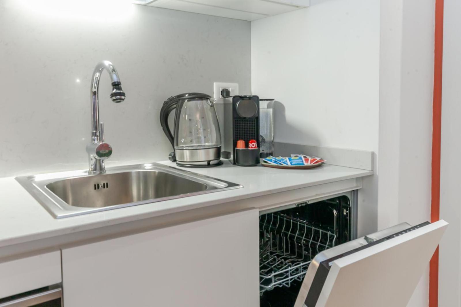 Ferienwohnung "Movie Heaven" Metro-Centric & Luxury Hub Mailand Exterior foto